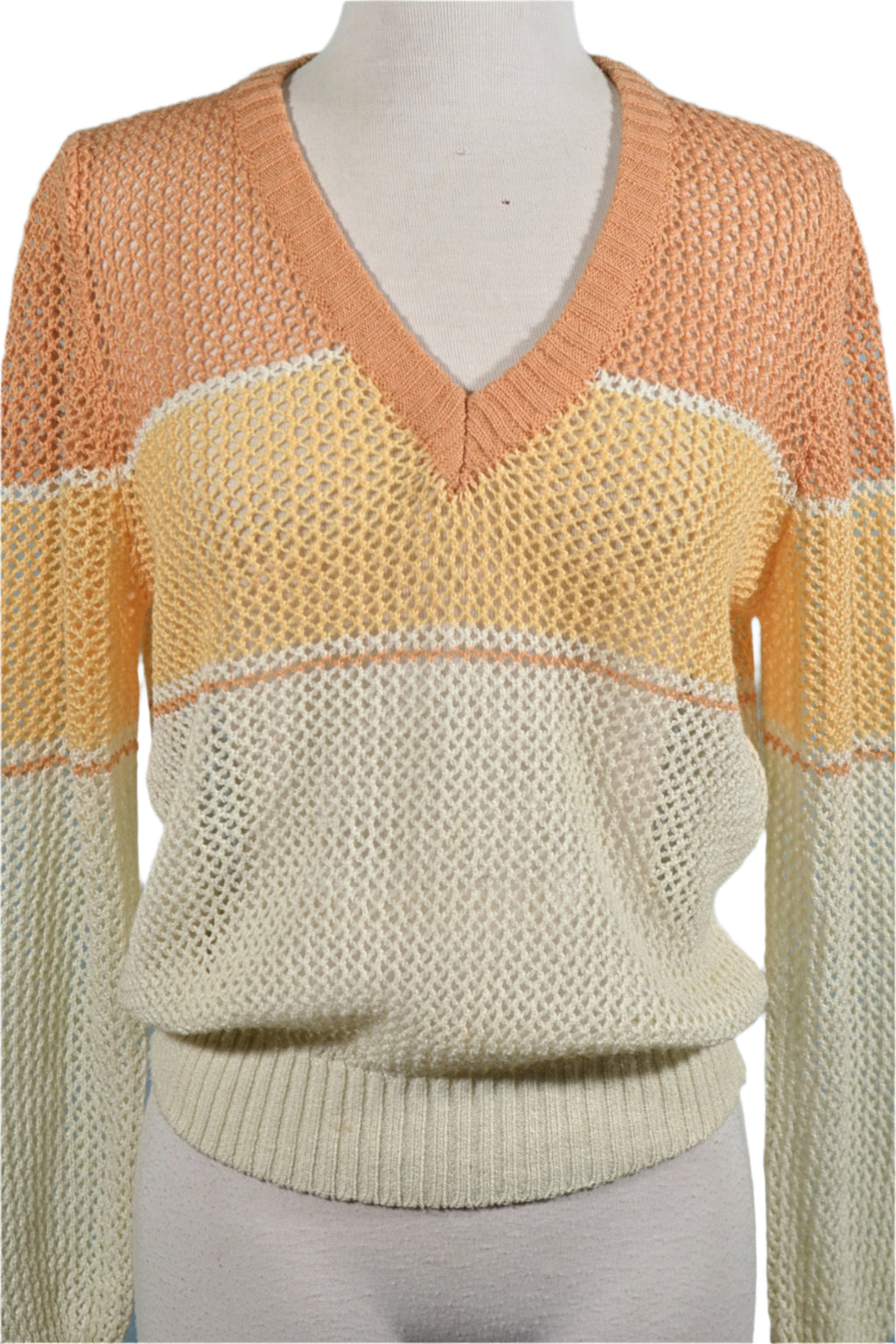 detail 70s  open weave pullover top